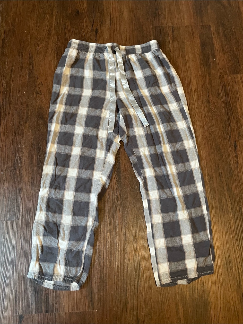 Cozy Plaid Lounge Pajama Pants in Gray and Cream